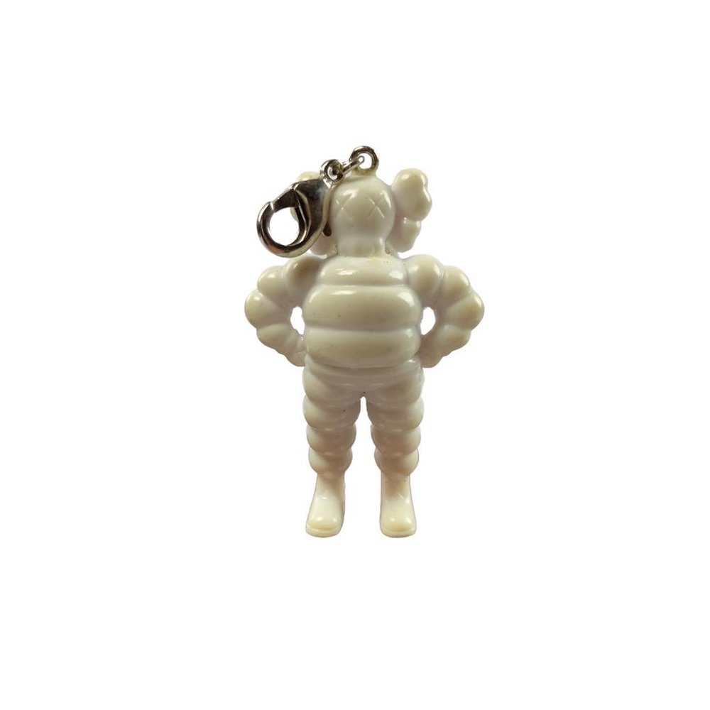 2009 Kaws Chum Keychain / Vinyl Figure